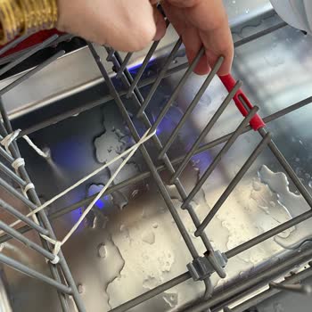 Samsung Bulaşık Makinesi Sepetlerindeki Paslanma Ve Garanti Dışı Servis Ücreti