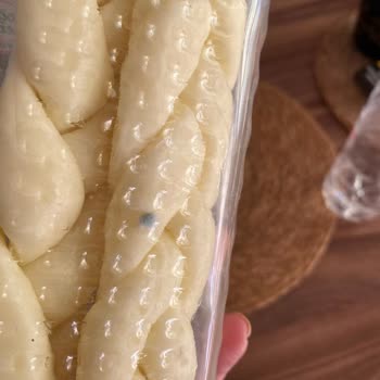 Küflü Sütaş Peyniri Getir Markette Sağlık Ve Güven Endişesi Yarattı
