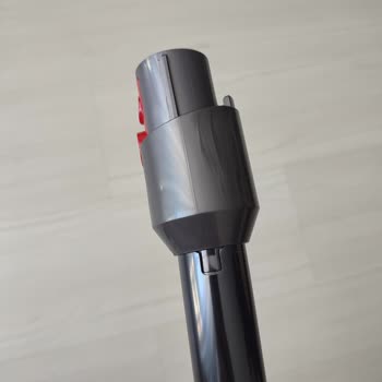 Dyson Süpürge Metal Ekleminde Oynama Ve Güvenlik Sorunu Çözülmedi