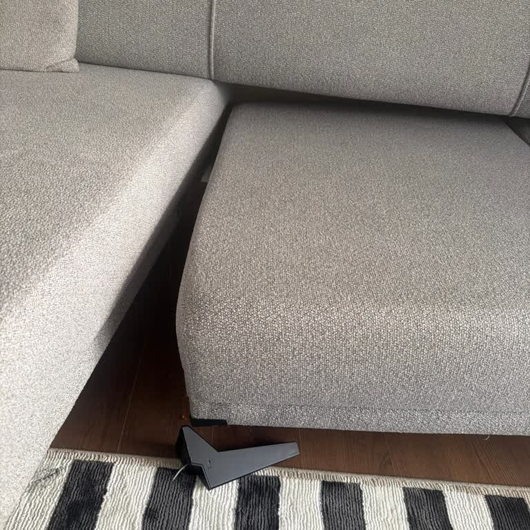Garanti Kapsamındaki Kırılan Sofa Ayağı İçin Uzun Süreli Çözüm Bekleniyor