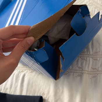 Orijinal Satılan Adidas Ayakkabıların Sahte Çıkması Ve İade Reddi