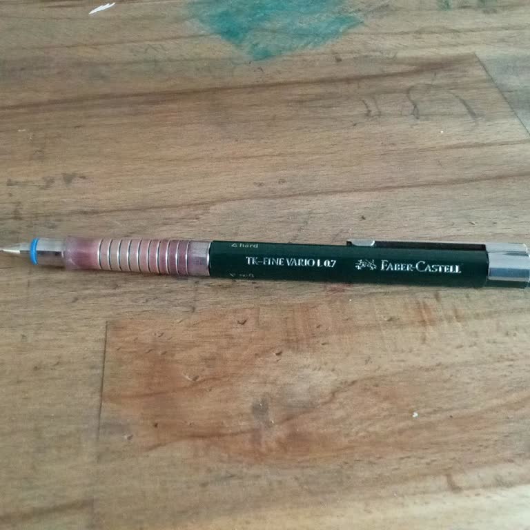 Faber Castell Kalemimde Renk Atması Ve Yumuşaklık Ayarı Bozulması