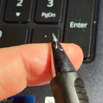 Faber-Castell Grip Plus Kalemin Ucunda Renk Değişimi Ve Deforme Sorunu