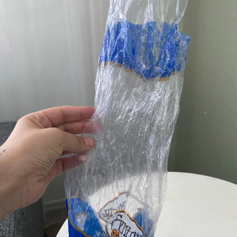 Mavi Paket Boyasının Ekmekte İz Bırakması Sağlık Endişesi Yaratıyor