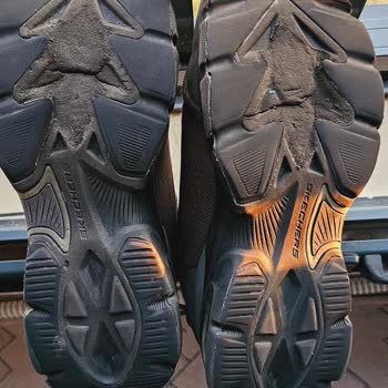 Skechers Ayakkabısının Tabanı 8 Ayda Parçalanarak Kalite Güvencesini Zedeledi