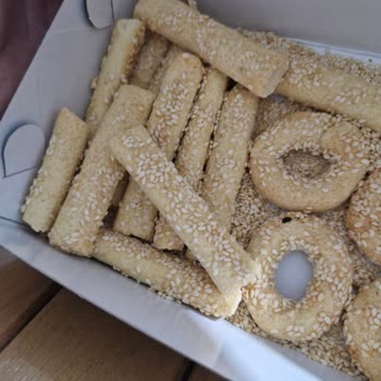 Yemeksepeti Yeşil Fırın’dan Bayat Yaş Pasta ve Susamlı Çörek Hayal Kırıklığı