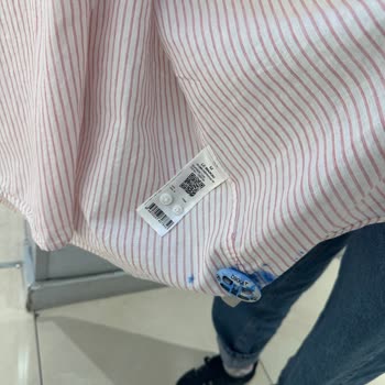 Güvenlik Mürekkebi Sızması Nedeniyle Pantolon Lekelenmiş Ve Çözüm Sunulmadı