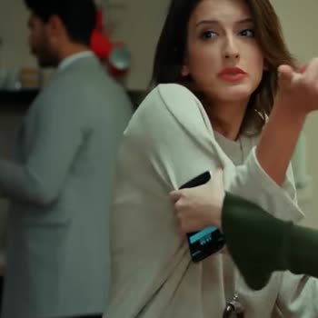 Kiralık Aşk'ta Oyuncu Ve Karakter İsimlerinin Jeneriklerde Görünmesi Gerekiyor