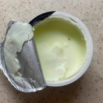 Protein Sade Quark’ta Böcek Bulunması Ve İade İsteği