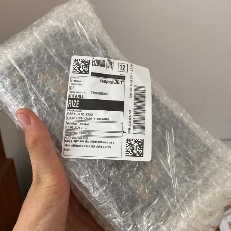 Hepsijet'ten Teslim Edilmemiş Kargo Ve Bilgilendirme Eksikliği