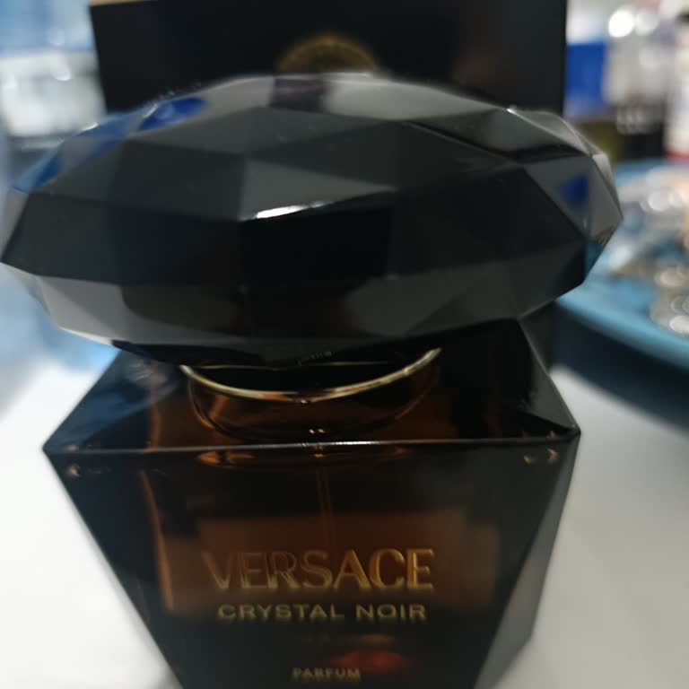 Satış Temsilcisi Yanıltıcı Kalıcılık Sözü: Versace Parfümü 15 Dakikada Sönüyor