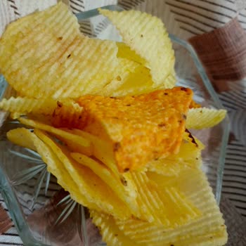 BİM'de Ruffles Paketi Yerine Doritos Çıktı, Mağaza Sorumluluk Reddi