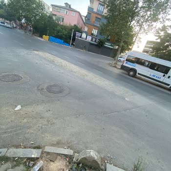 Kazı Alanının Asfaltlanmaması Ve Toz Kirliliği
