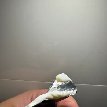 Metro Market'ten Quark Protein Ürünün İçinde Kurt Bulunması