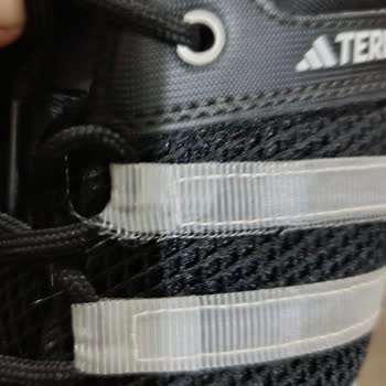 Üretim Hatası Olan Adidas Ayakkabısının Garanti Kapsamında Ücretsiz Değişim Talebi