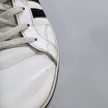Zapatillas Adidas Se Desgastan Rápido, Solicito Reembolso o Cambio