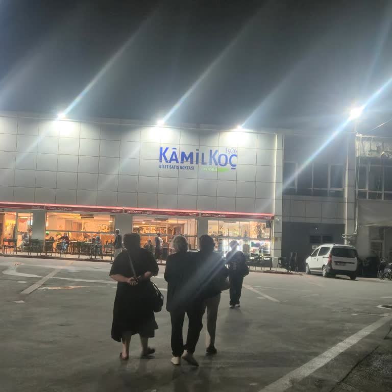 Kapanmış Ve Havasız Otobüste Uzun Süre Bekletilmek