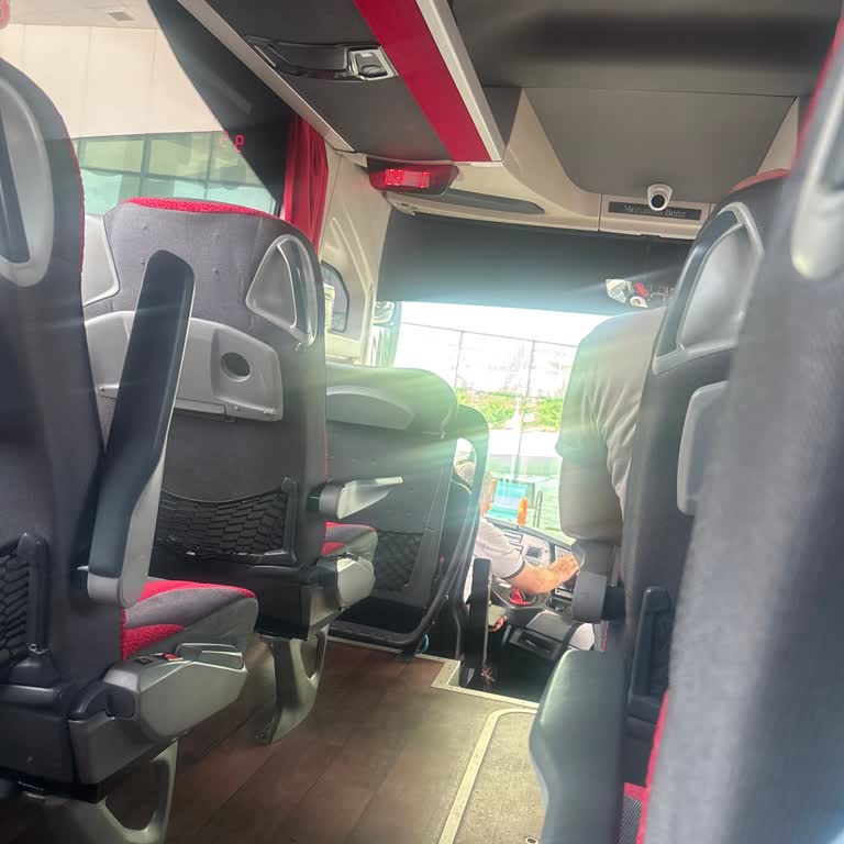 Mersin Otogarı'nda Araç Arızası Ve Şoför Eksikliği Nedeniyle 1 Saat Bekletildik