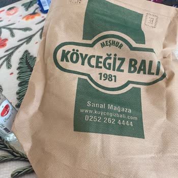 Yanıltıcı Görselde Plaj Çantası Yerine Market Poşeti Gönderildi