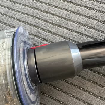 Dyson V15 Gövde-Boru Sallanması Ve Turbo Başlık Sorunu İçin Garanti Kapsamında Parça Değişimi