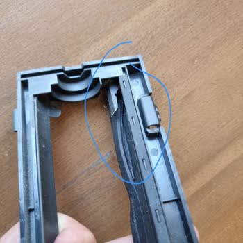 Garanti Kapsamındaki Robot Süpürgede Ana Fırça Kapağı Kırıldı, Ücretsiz Değişim Talebi