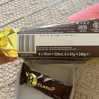Magnum Mini Classic Pakette Boş Çubuk Ve Eksik Dondurma