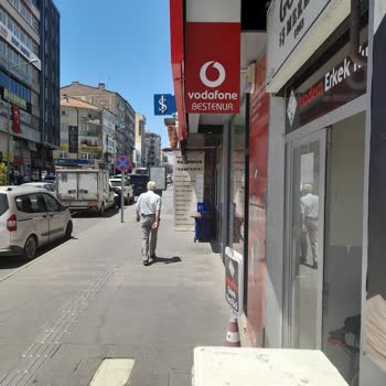 Vodafone Bayisinde Yanlış İnternet Hızı Ve Kaba Personel Davranışı