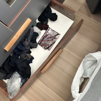 Vivense'den Düşük Kalite Dolapta Garanti Reddi Ve Ücret Talebi