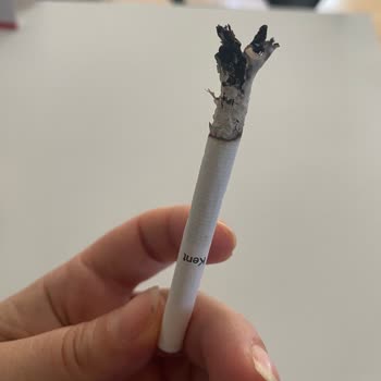 Kent D-Range Blue Sigarada Çöpler Çıkması Ve Az Tütün Şikayeti