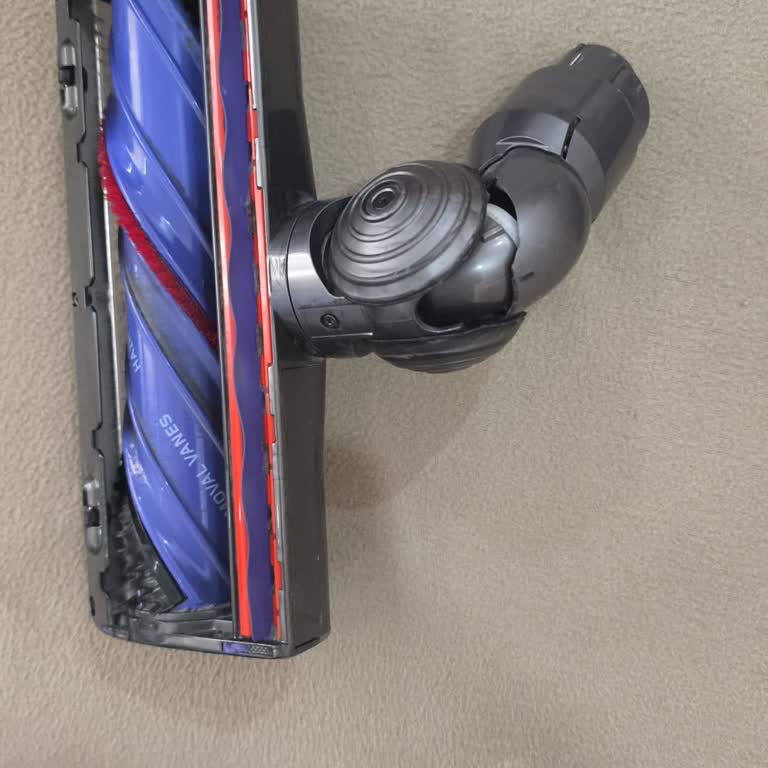 Dyson V8 Absolute Başlığının Kısa Sürede Kırılması Ve Garanti Talebi
