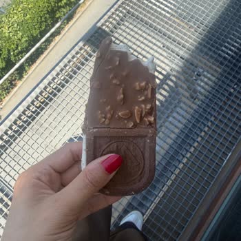 Magnum Sandwich Bisküvi Karbonat Tadı Kalite Sorunu