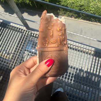 Magnum Sandwich Bisküvi Karbonat Tadı Kalite Sorunu