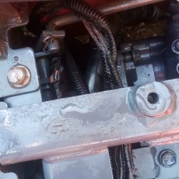 Kubota M5072 Elektrik Tesisatında Tekrarlayan Arızalar Ve Yangın Sorunu