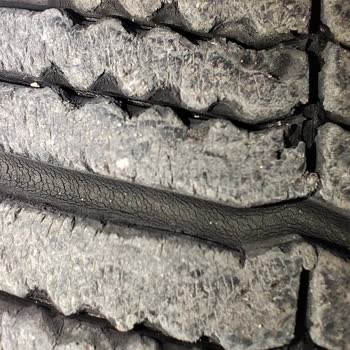 Goodyear Eagle Sport 4 Seasons Lastiklerinde Erken Çatlama Ve Üretim Kusuru Şikayeti