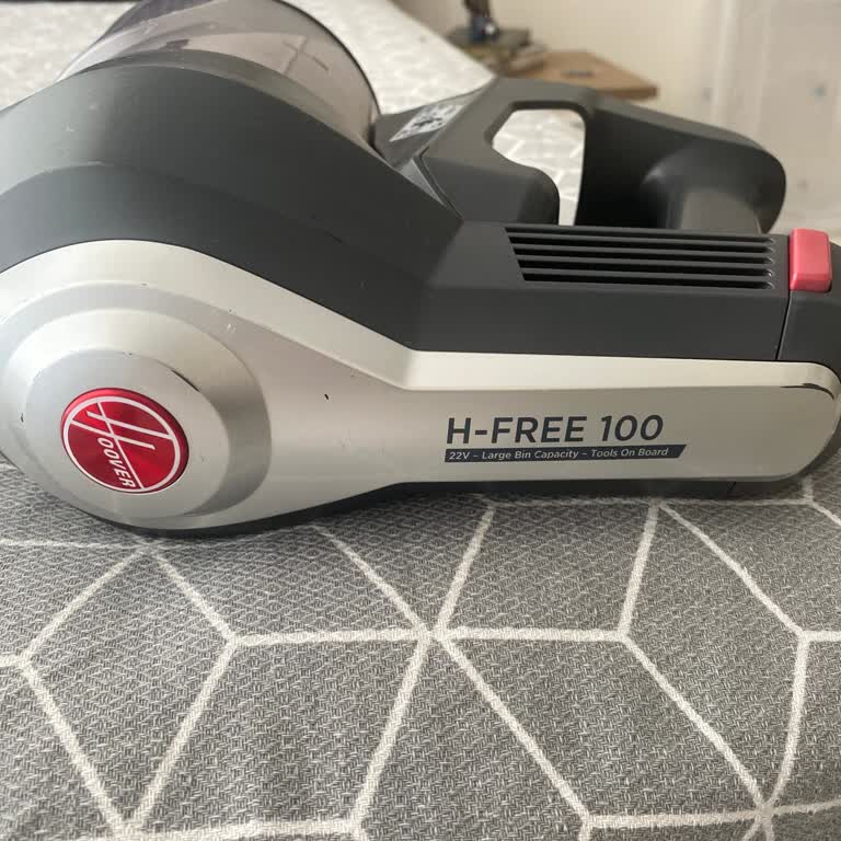 Şarjlı Hoover Süpürgem Çalışmıyor, Garanti Kapsamında Onarım İstiyorum
