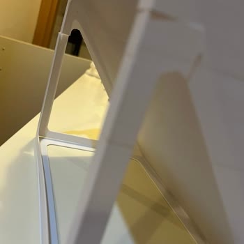 Kırık Oje Standı Ve Hasarlı Kutuyla Teslim Edildi, Trendyol'dan Çözüm Gelmedi