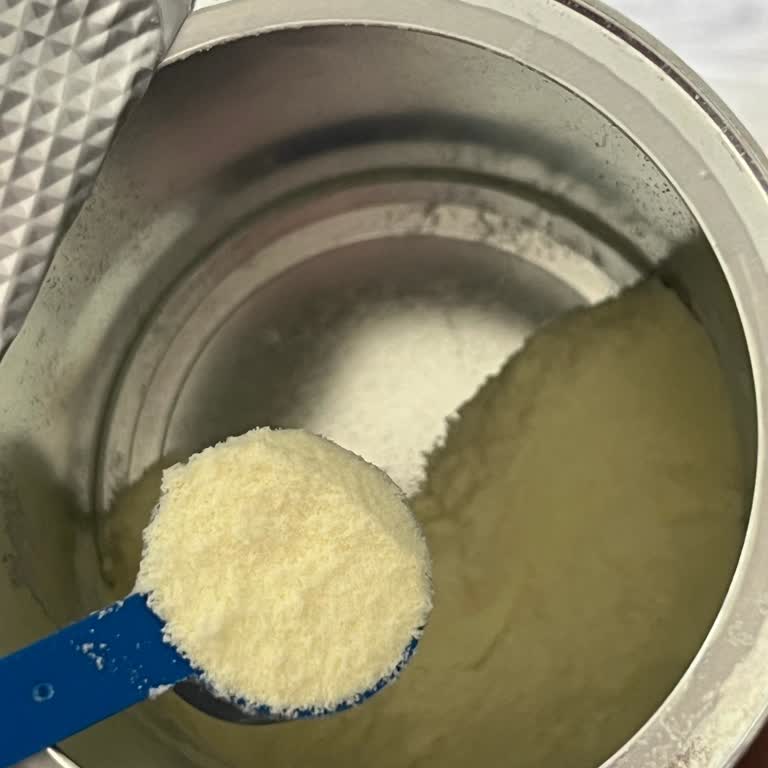 Bozulmuş Hipp Organik Combiotic Sütü Bebeği Kusmaya Zorladı Ve İade Talebi
