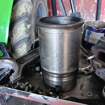 Deutz Fahr Traktörümde 550 Saatte Motor Parçası Kırıldı Ve Garanti Dışı Yardım Talebim