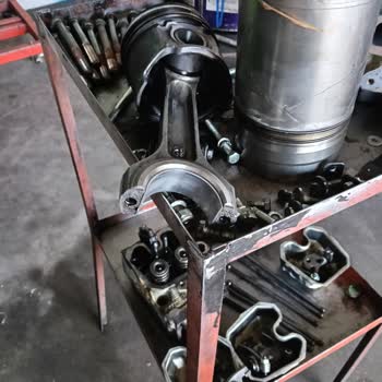 Deutz Fahr Traktörümde 550 Saatte Motor Parçası Kırıldı Ve Garanti Dışı Yardım Talebim
