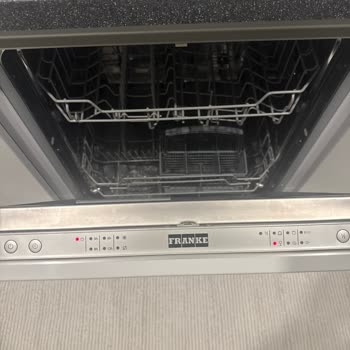Franke Bulaşık Makinesinde Kadeh İşareti Sorunu Ve Servis Talebi