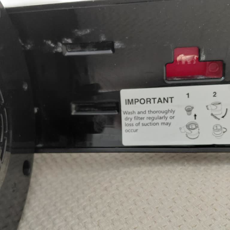 Tefal Dikey Süpürge Tırnağı Kırıldı, Garanti Dışı Ve 2 Bin TL Ücret!