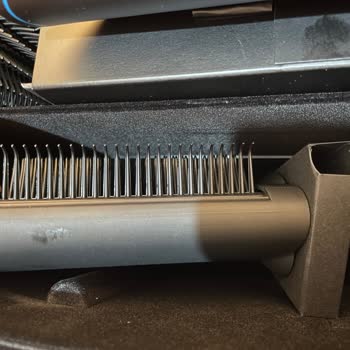 Dyson Co-anda 2X Ürünün Çizik Ve Deforme Fişiyle Gelen Kullanılmış İmaj Şikayeti
