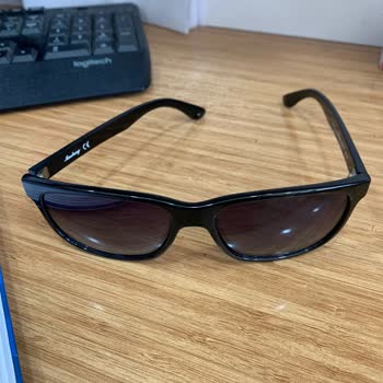 Atasun Optik Mustang Güneş Gözlüğünün Cam Deformasyonu Garanti Kapsamında Onarım Talebi