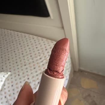 Maybelline Rujunun Kırık Çıkması Ve Mağazadan Destek Alamama