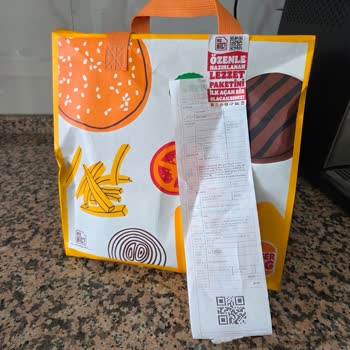 İzmir Çiğli Burger King Şubesinde Yanlış Sipariş Teslimatı