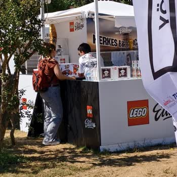 Kalamış'taki Lego Etkinliğinde Görevlinin Kaba Davranışı