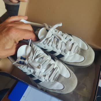 Kullanılmış Adidas Ayakkabı Yeni Olarak Gönderildi, Kupon Ve Bonus Haklarım Yok