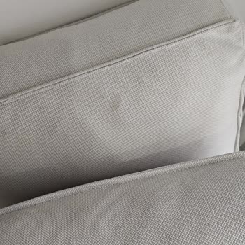 Açık Ve Kirli Koltuk Teslimatı, Uzun Bekleme Süresi Ve Yetersiz Müşteri Hizmetleri