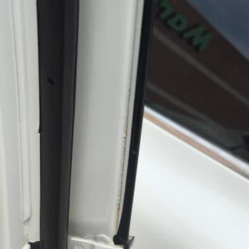 Nissan Akoto Servisinin Kapı Paslanması Ve Çamurluk Boya Atması İçin Garanti Reddi