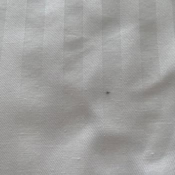 Karaca Home Nevresim Takımında Çizik Ve Yoğun Tiftiklenme